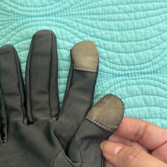 Armani Exchange touchscreen leather/polyester gloves with buckles and studs - Picture 8 of 11